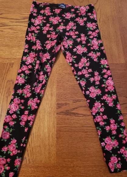 3 of pieces bundle rose outfits - Picture 3 of 5